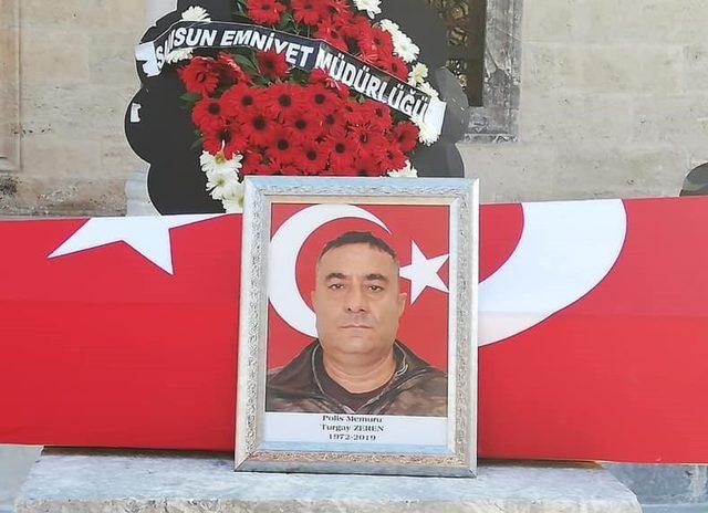 Kalbine yenik düşen özel harekat polisi defnedildi