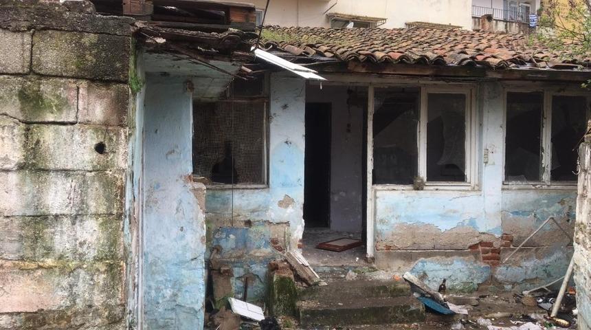 Aykonut alanında yıkım &ccedil;alışmalarına başlandı