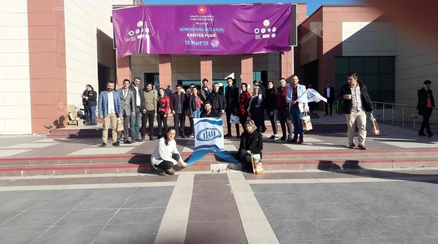 BE&Uuml; &ouml;ğrencileri &lsquo;G&uuml;neydoğu B&ouml;lgesel Kariyer Fuarı&rsquo;na katıldı