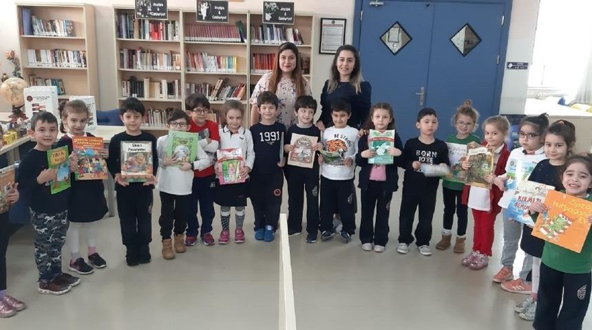 GKV&rsquo;li minik kitap kurtları k&uuml;t&uuml;phanede