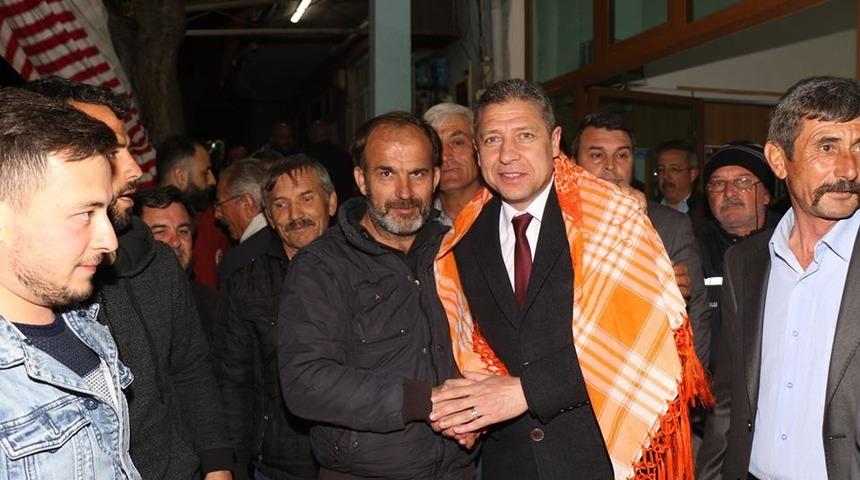 Şehzadeler adayı &Ouml;zdemir se&ccedil;menleriyle buluştu