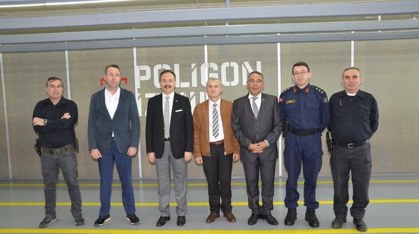 Kaymakamdan Poligon İzmir&rsquo;e tam not