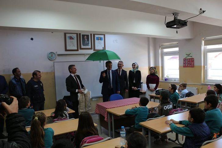 İlk fidan Tosya Kaymakamı Deniz Pişkin’den G2