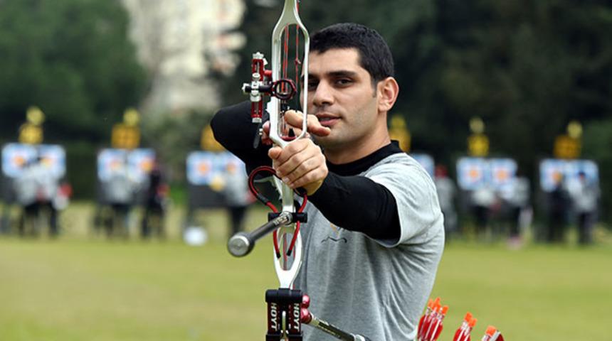 Oyuncak yay hediyesi Demir Elmaağaçlı'nın hayatını değiştirdi
