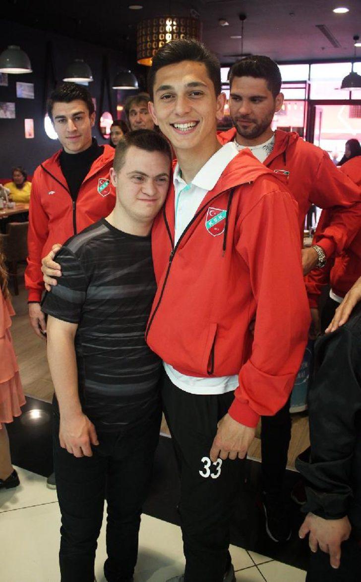 Karşıyaka Spor Kulübü'nden Fikret Orman'a tepki G4