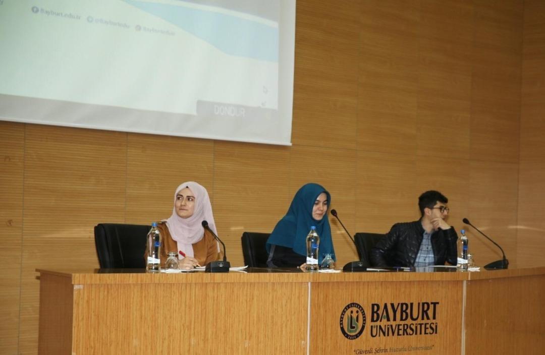 Diyanet İşleri Başkan Yardımcısı Muslu, &lsquo;Erdemli Gen&ccedil;lik&rsquo; konulu konferans verdi