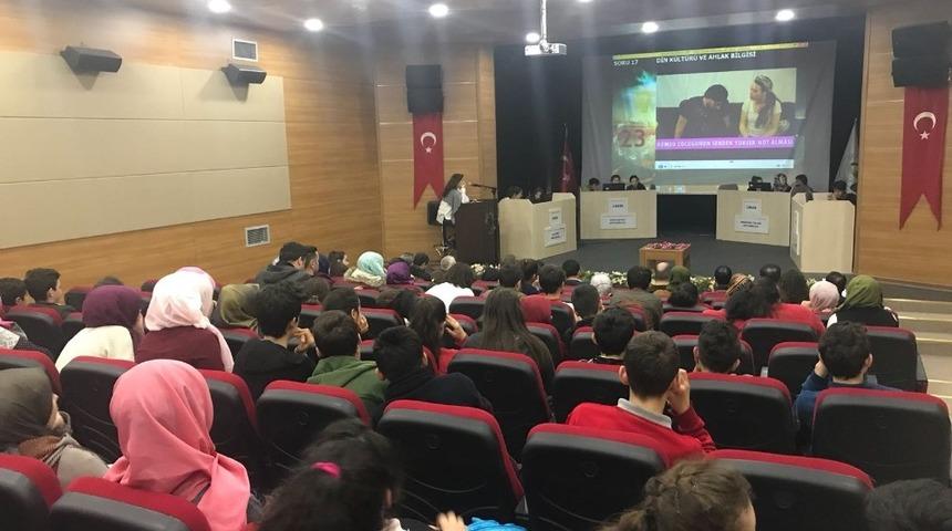 Ortaokullar arası bilgi yarışmasının finali Nisan&rsquo;da yapılacak