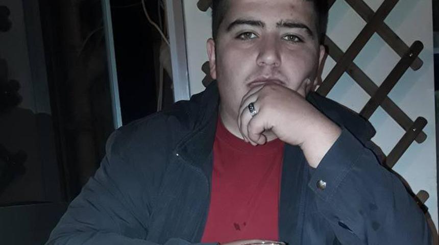 Üniversite öğrencisi halı sahada kalp krizi geçirerek öldü  