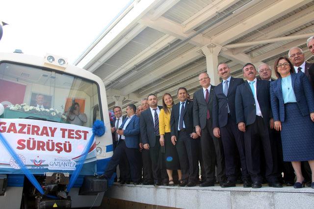 Bakan Gül, trenin test sürüşünü yaptı