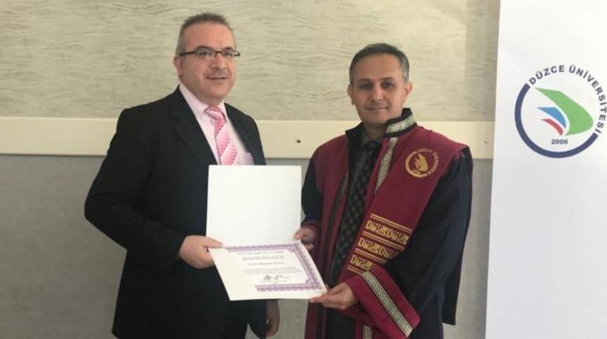 DPÜ’lü Öğretim Üyesi Dr. Şenol’a ödül