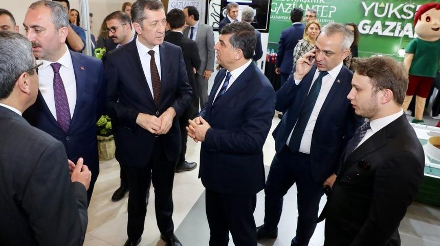 Emine Erdoğan, Şehitkamil&rsquo;in sıfır atık projelerini inceledi