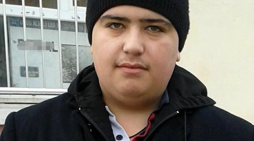 &Uuml;niversite &ouml;ğrencisi kalbine yenildi