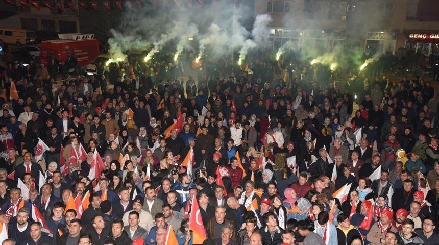 Saruhanlı ve Gördes’te Cengiz Ergün rüzgarı