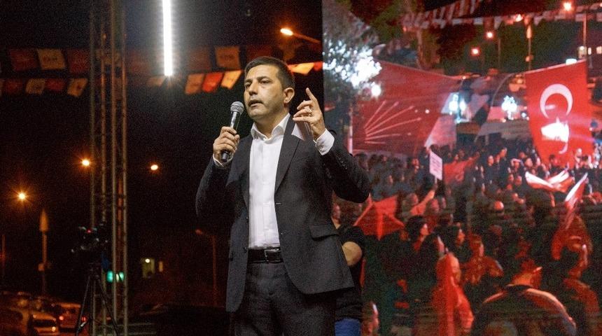 Kuşadası adayı Ömer Günel ilk mitingini yaptı