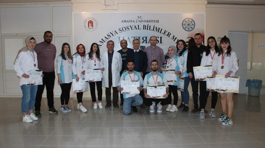 Aş&ccedil;ılık &ouml;ğrencilerinden 12 madalya