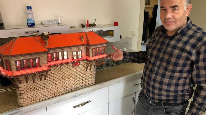 Memleket hasreti ahşap ustası yaptı