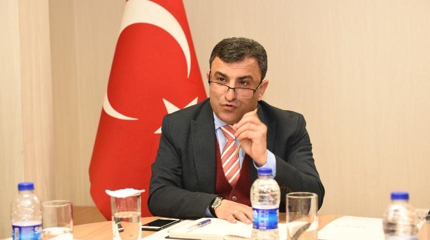 AK Parti Ortahisar İl&ccedil;e Başkanı Temel Altunbaş: &ldquo;Dostun yeri g&ouml;n&uuml;llerdir&rdquo;