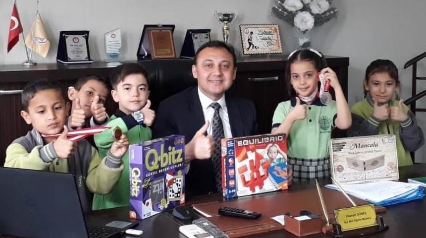 Alaşehir&rsquo;in zeki &ouml;ğrencilerine İl&ccedil;e Milli Eğitimden teşekk&uuml;r