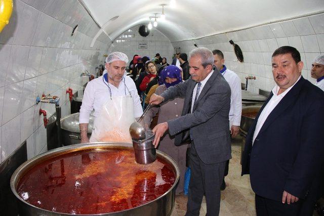 Şanlıurfa Aşevi Derneği’ne 1 milyon ekmek yardımı