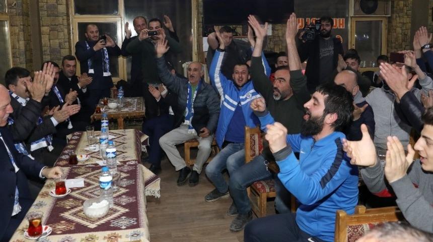 Başkan Sekmen Erzurumspor taraftarlarıyla buluştu