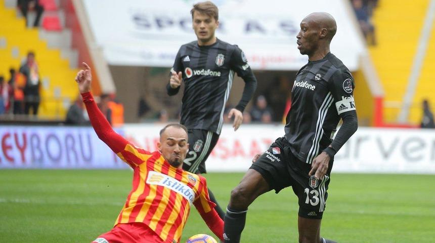 Atiba Hutchinson: Bu yaz futbolu bırakabilirim