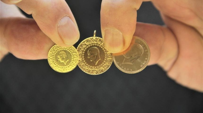 Evdeki milyonları hırsızlar g&ouml;t&uuml;rd&uuml;