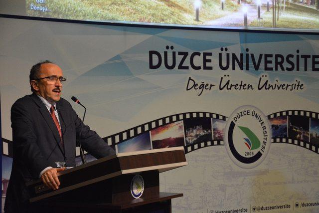 Düzce Üniversitesi’nde Kıbrıs barış harekatı konuşuldu