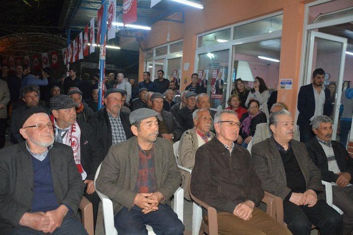 Özakcan; "Duvardan kaldırsalar da gönüllerden kaldıramazlar" G5