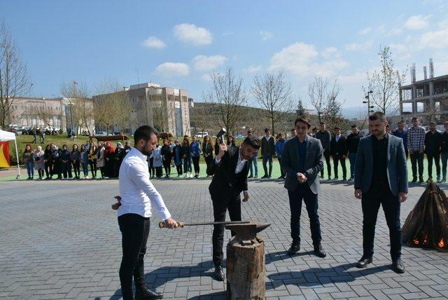 Üniversite öğrencileri Nevruz Bayramını kutladı