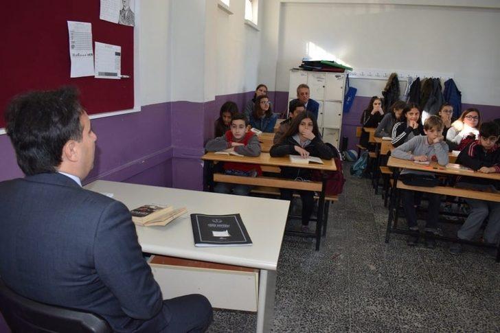 Kitaptan Kanatlar Gazi Ortaokulunda G4