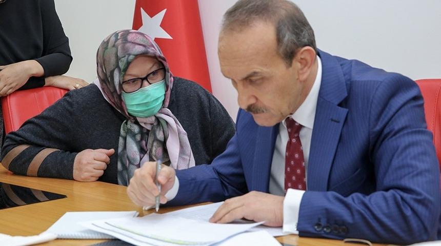 Vali Yavuz&rsquo;dan halk g&uuml;n&uuml;