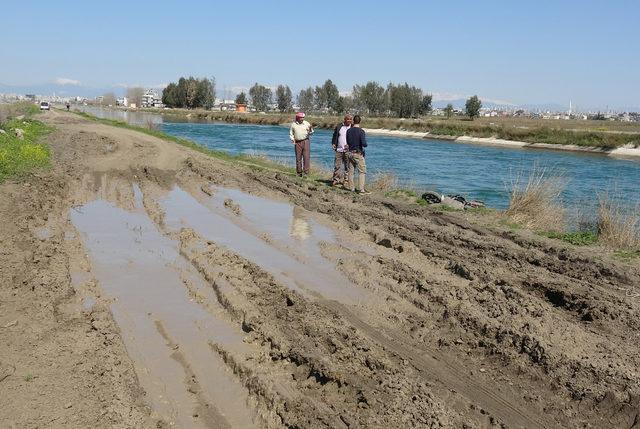 Bisikletle sulama kanalına düşen baba öldü, oğlu kurtarıldı