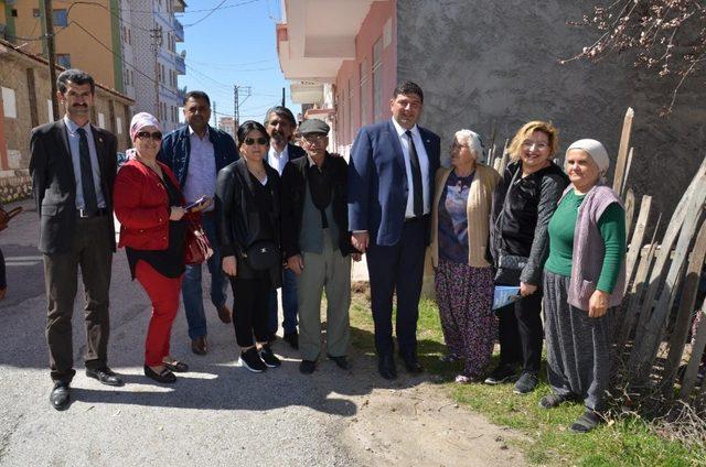 İYİ Partili Parlak, Cemal Gürsel Mahallesini ziyaret etti