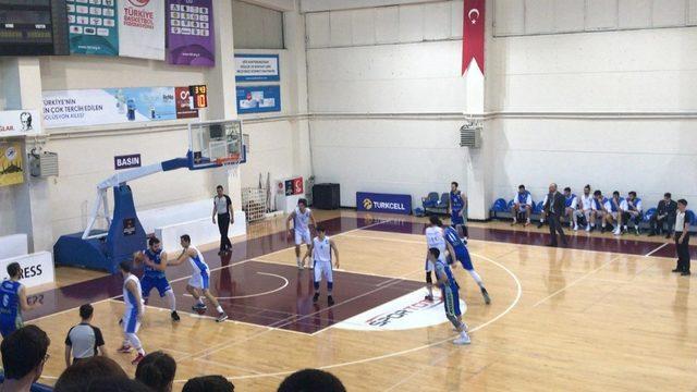 Denizli Basket sezonda oynanan 20 maçı da kazanarak tarih yazdı