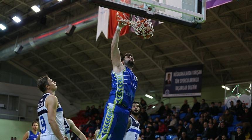 Denizli Basket sezonda oynanan 20 maçı da kazanarak tarih yazdı