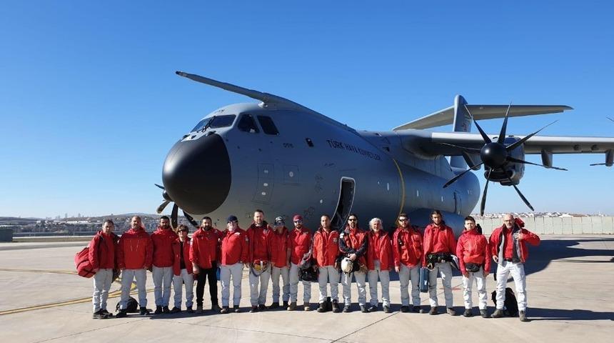 AKUT ekibi destek i&ccedil;in Mozambik&rsquo;e gitti