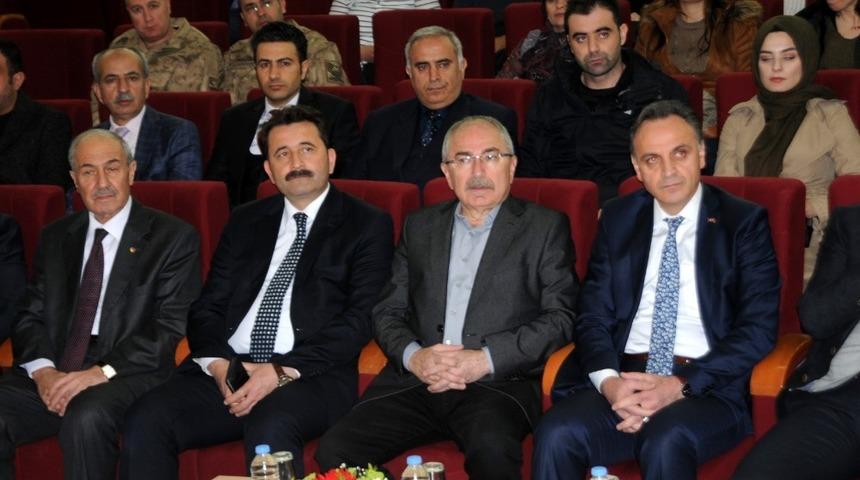 Tarihi Mardin&rsquo;in Yayalaştırılması ve Cumhuriyet Meydanı Projesi tanıtımı yapıldı