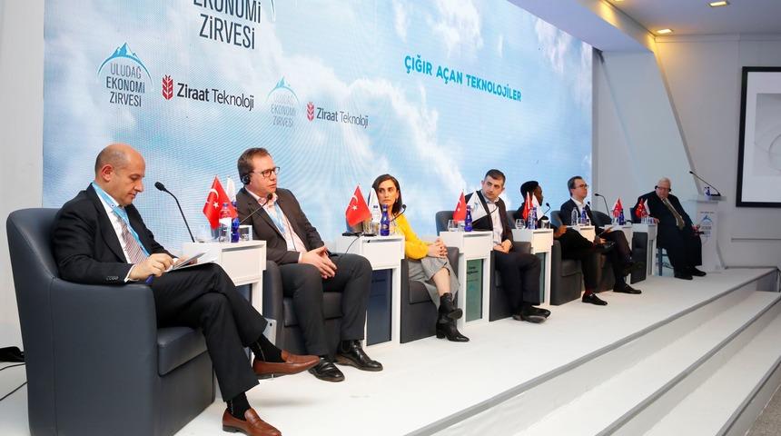 Uludağ Ekonomi Zirvesi’nde ‘Çığır Açan Teknolojiler’ tartışıldı
