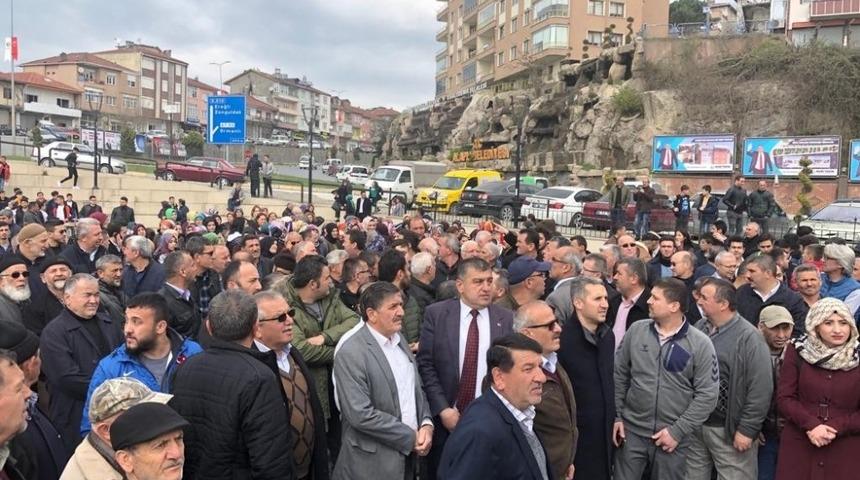 AK Parti Alaplı&rsquo;da 3 bin kişiyle g&ouml;vde g&ouml;sterisi yaptı