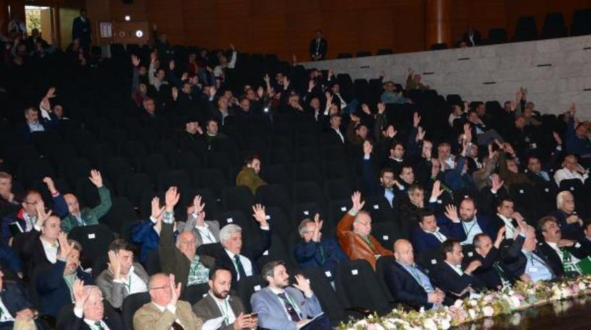 Bursaspor kongresinde arbede yaşandı