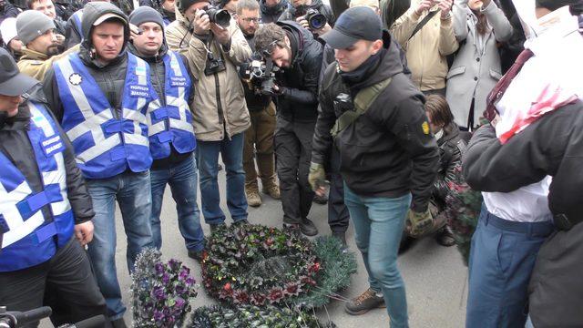 Ukrayna'da Poroşenko'ya 'yolsuzluk' protestosu