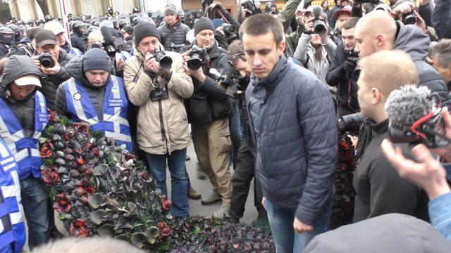 Ukrayna'da Poroşenko'ya 'yolsuzluk' protestosu