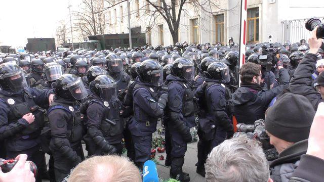 Ukrayna'da Poroşenko'ya 'yolsuzluk' protestosu