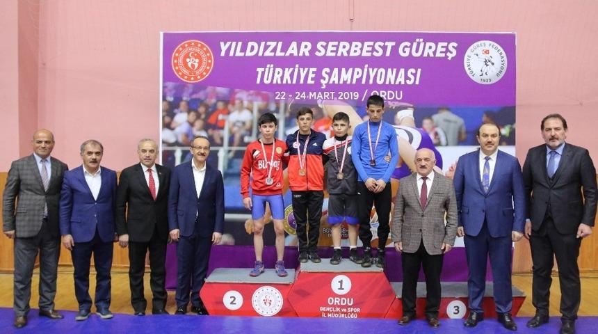 Yıldızlar Serbest G&uuml;reş Şampiyonası başladı