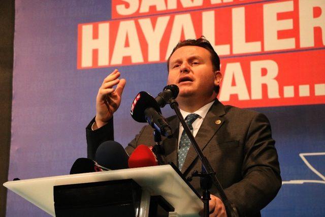 AK Parti Sakarya Büyükşehir Belediye Başkan adayı Ekrem Yüce projelerini tanıttı