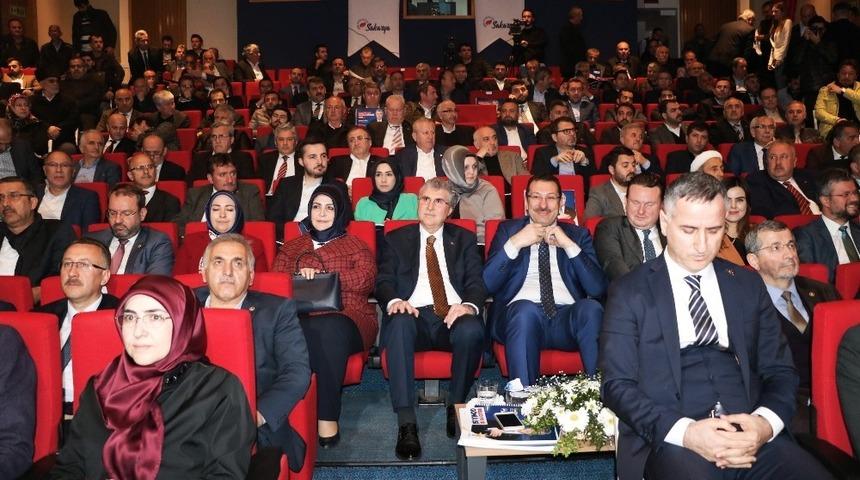 AK Parti Sakarya Büyükşehir Belediye Başkan adayı Ekrem Yüce projelerini tanıttı