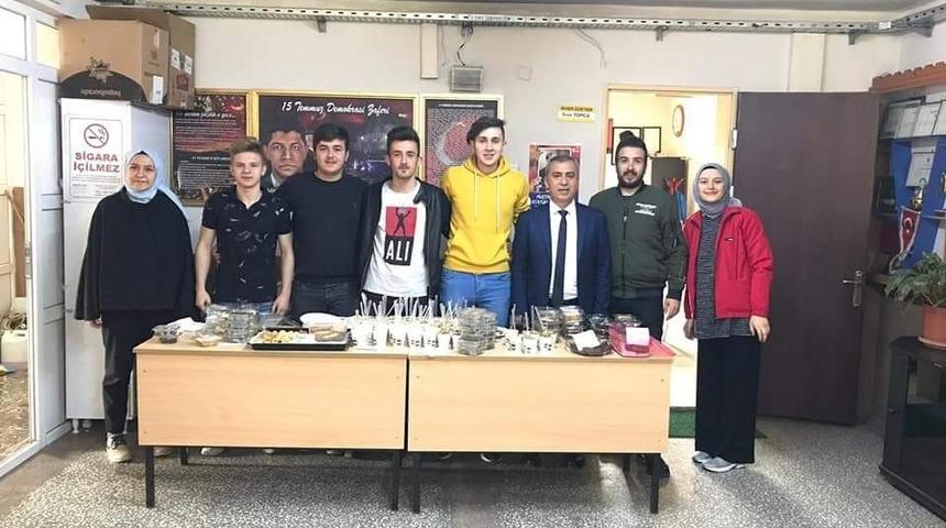 M&uuml;zik odası i&ccedil;in kermes d&uuml;zenlediler