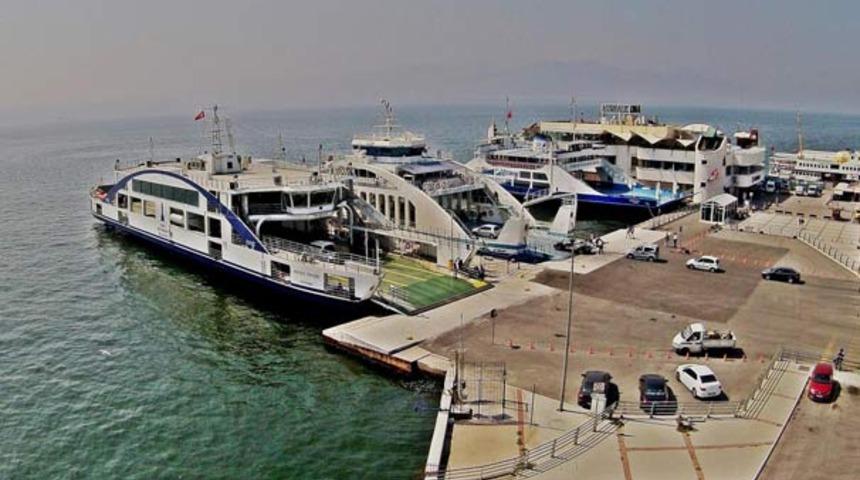 İzmir'de vapur seferlerine fırtına engeli! Hepsi iptal edildi!