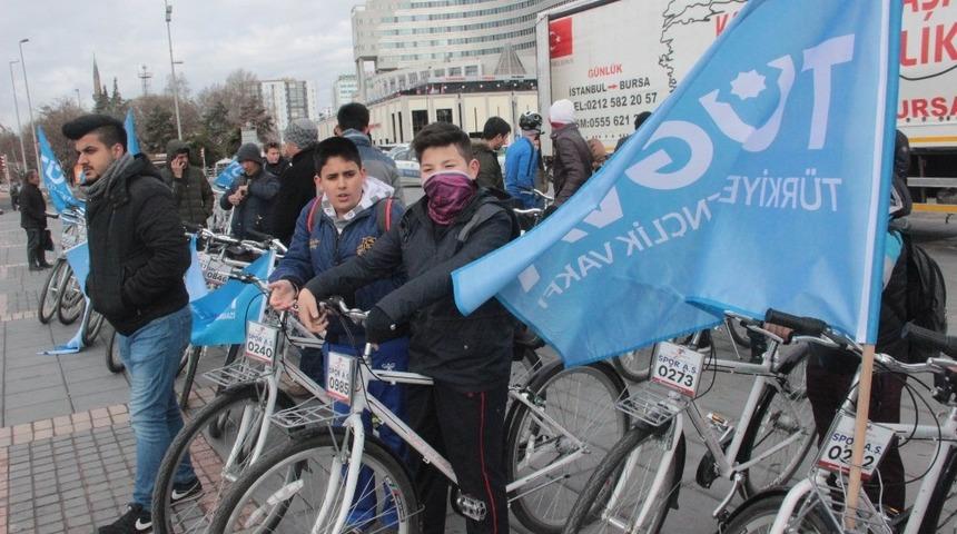 T&Uuml;GVA ve Bisikletliler Derneği&rsquo;nden &Ccedil;anakkale Şehitlerini Anma Bisiklet Turu