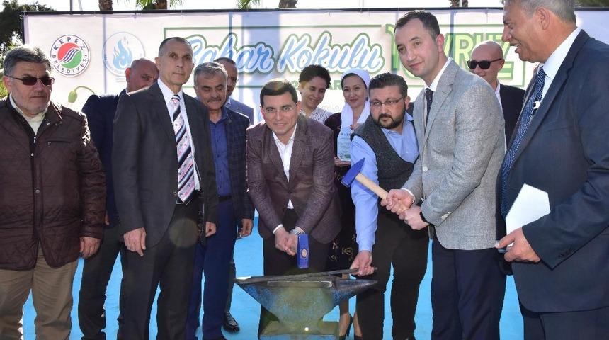 Kepez&rsquo;de renkli Nevruz